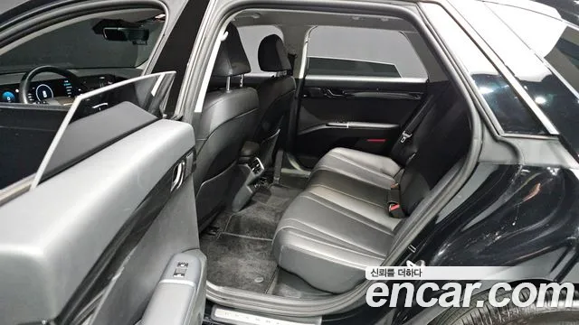 2023 Hyundai Grandeur Hybrid (GN7) Premium Sold VIN KMHN1411BPA004037 – trunk area 2023 Hyundai Grandeur Hybrid (GN7) Premium Sold VIN KMHN1411BPA004037 – trunk area