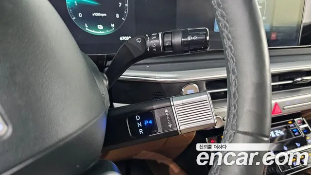 2023 Hyundai Grandeur Hybrid (GN7) Premium Sold VIN KMHN1411BPA011422 – interior seats