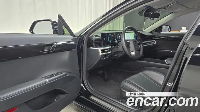 2023 Hyundai Grandeur Hybrid (GN7) Premium Sold VIN KMHN1411BPA022295 – trunk area