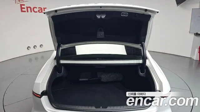 2023 Hyundai Grandeur Hybrid (GN7) Premium Sold VIN KMHN1411BPA023095 – rear exterior