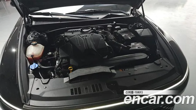 2023 Hyundai Grandeur (GN7) 3.5 Gasoline 2WD Sold VIN KMHN141EBPA028350 – undercarriage