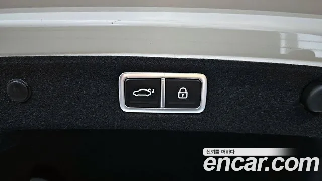 2023 Hyundai Grandeur (GN7) 3.5 LPG 2WD Sold VIN KMHN141FBPA016950 – rear exterior