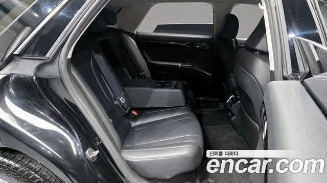 2023 Hyundai Grandeur Hybrid (GN7) Exclusive Sold VIN KMHN2411BPA062371 – exterior detail