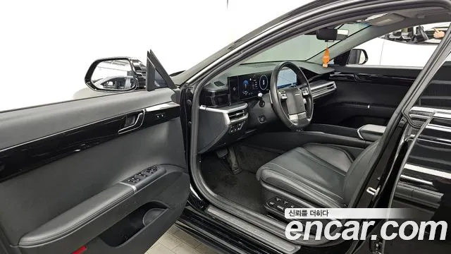2024 Hyundai Grandeur Hybrid (GN7) Exclusive Sold VIN KMHN2411BRA062475 – dashboard