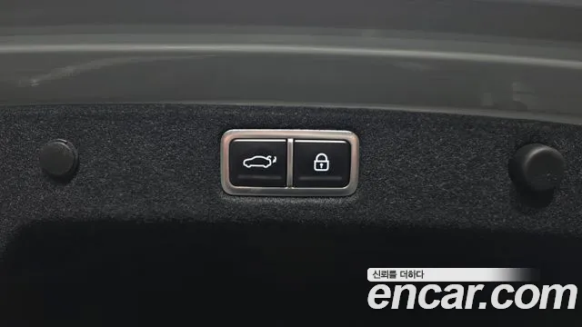 2024 Hyundai Grandeur Hybrid (GN7) Exclusive Sold VIN KMHN2411BRA065306 – dashboard