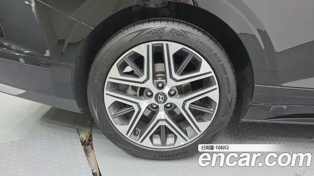 2025 Hyundai Grandeur Hybrid (GN7) Exclusive Sold VIN KMHN2411BSA102303 – interior seats