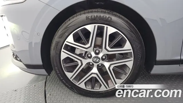2025 Hyundai Grandeur Hybrid (GN7) Exclusive Sold VIN KMHN2411BSA108890 – trunk area