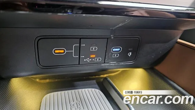 2023 Hyundai Grandeur (GN7) 3.5 Gasoline 2WD Sold VIN KMHN241EBPA011086 – interior seats