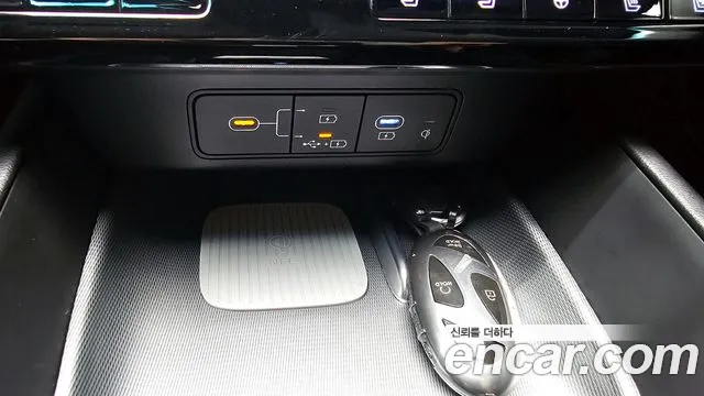 2023 Hyundai Grandeur (GN7) 3.5 Gasoline 2WD Sold VIN KMHN241EBPA012902 – dashboard