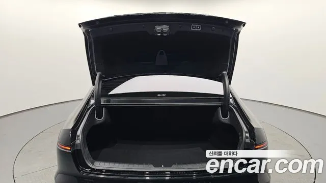 2023 Hyundai Grandeur (GN7) 3.5 Gasoline 2WD Sold VIN KMHN241EBPA016454 – exterior detail
