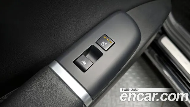 2023 Hyundai Grandeur (GN7) 3.5 Gasoline 2WD Sold VIN KMHN241EBPA016737 – interior seats