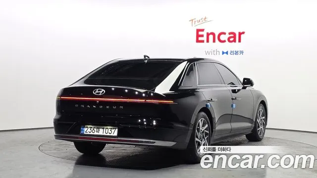 2023 Hyundai Grandeur (GN7) 3.5 Gasoline 2WD Sold VIN KMHN241EBPA027112 – trunk area