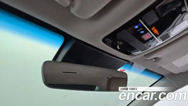 2023 Hyundai Grandeur Hybrid (GN7) Calligraphy Sold VIN KMHN3411BPA009546 – interior seats