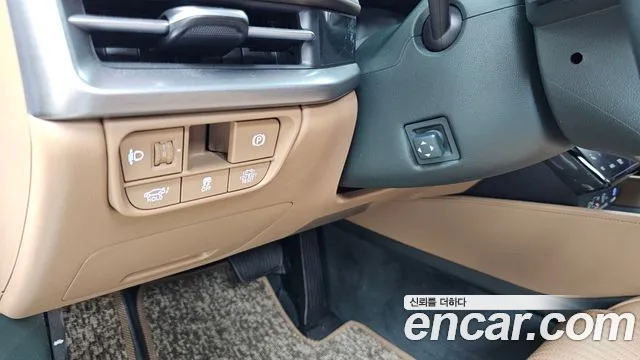 2023 Hyundai Grandeur Hybrid (GN7) Calligraphy Sold VIN KMHN3411BPA016268 – interior seats