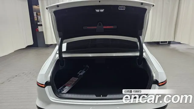2023 Hyundai Grandeur Hybrid (GN7) Calligraphy Sold VIN KMHN3411BPA016268 – exterior detail