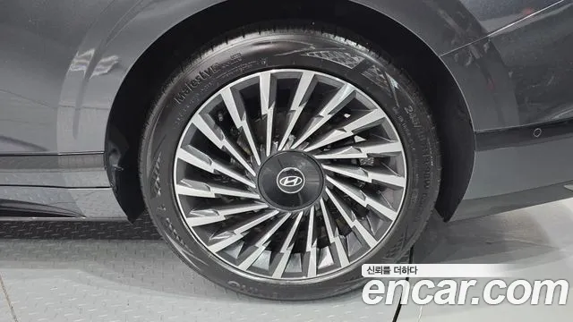 2023 Hyundai Grandeur Hybrid (GN7) Calligraphy Sold VIN KMHN3411BPA026682 – side profile 2023 Hyundai Grandeur Hybrid (GN7) Calligraphy Sold VIN KMHN3411BPA026682 – side profile