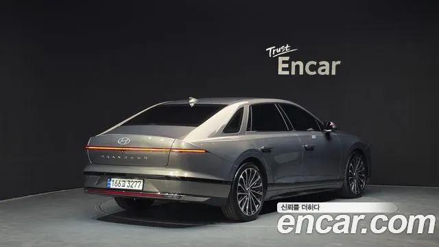 2023 Hyundai Grandeur Hybrid (Gn7) Calligraphy Sold VIN KMHN3411BPA029715 – front exterior 2023 Hyundai Grandeur Hybrid (Gn7) Calligraphy Sold VIN KMHN3411BPA029715 – front exterior