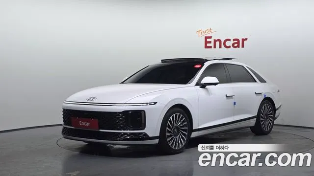 2023 Hyundai Grandeur Hybrid (GN7) Calligraphy Sold VIN KMHN3411BPA044772 – engine bay