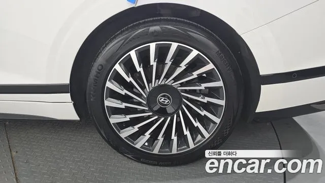 2023 Hyundai Grandeur Hybrid (GN7) Calligraphy Sold VIN KMHN3411BPA044772 – undercarriage