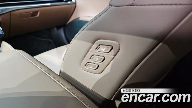 2023 Hyundai Grandeur Hybrid (GN7) Calligraphy Sold VIN KMHN3411BPA057567 – engine bay 2023 Hyundai Grandeur Hybrid (GN7) Calligraphy Sold VIN KMHN3411BPA057567 – engine bay
