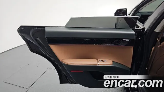 2024 Hyundai Grandeur Hybrid (Gn7) Calligraphy Sold VIN KMHN3411BRA062710 – front exterior
