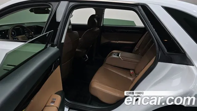 2024 Hyundai Grandeur Hybrid (GN7) Calligraphy Sold VIN KMHN3411BRA080405 – side profile