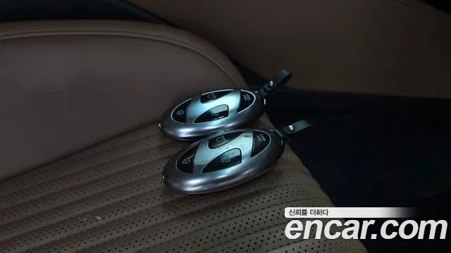 2024 Hyundai Grandeur Hybrid (GN7) Calligraphy Sold VIN KMHN3411BRA080405 – interior seats