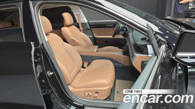 2025 Hyundai Grandeur Hybrid (GN7) Calligraphy Sold VIN KMHN3411BSA086026 – side profile