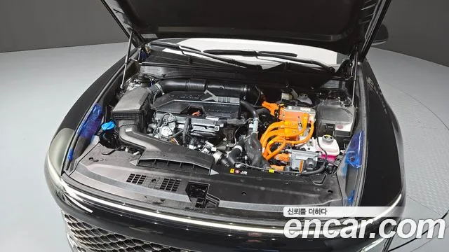 2025 Hyundai Grandeur Hybrid (GN7) Calligraphy Sold VIN KMHN3411BSA086026 – engine bay