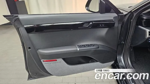 2025 Hyundai Grandeur Hybrid (GN7) Calligraphy Sold VIN KMHN3411BSA107734 – side profile