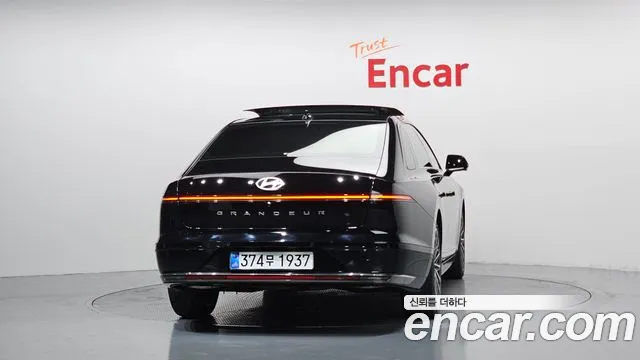 2025 Hyundai Grandeur Hybrid (GN7) Calligraphy Sold VIN KMHN3411BSA119482 – trunk area 2025 Hyundai Grandeur Hybrid (GN7) Calligraphy Sold VIN KMHN3411BSA119482 – trunk area