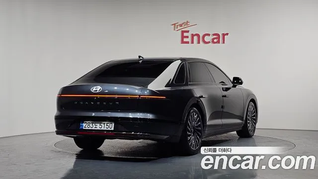 2023 Hyundai Grandeur (GN7) 3.5 Gasoline 2WD Sold VIN KMHN341EBPA012135 – undercarriage