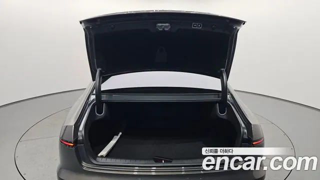 2023 Hyundai Grandeur (GN7) 3.5 Gasoline 2WD Sold VIN KMHN341EBPA017964 – rear exterior