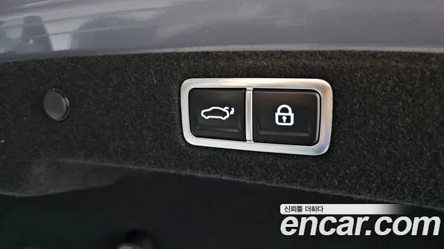 2024 Hyundai Grandeur (GN7) 3.5 Gasoline 2WD Sold VIN KMHN341EBRA069500 – dashboard