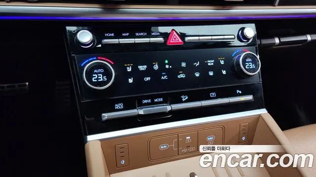 2025 Hyundai Santa Fe (MX5) HEV 1.6 2WD Sold VIN KMHP3811BSU117585 – exterior detail