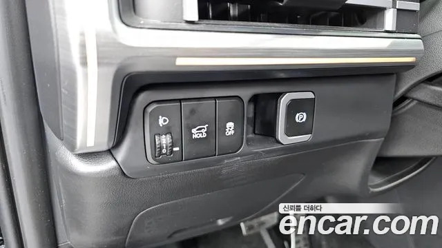 2024 Hyundai Santa Fe (MX5) Gasoline 2.5T 2WD Sold VIN KMHP381LGRU006784 – exterior detail 2024 Hyundai Santa Fe (MX5) Gasoline 2.5T 2WD Sold VIN KMHP381LGRU006784 – exterior detail