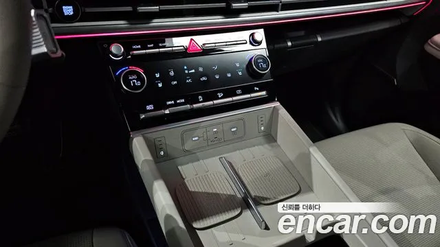 2025 Hyundai Santa Fe (MX5) Gasoline 2.5T 2WD Sold VIN KMHP381LGSU041197 – interior seats
