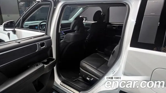2024 Hyundai Santa Fe (MX5) HEV 1.6 2WD Sold VIN KMHP5811BRU037177 – trunk area