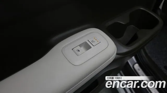 2024 Hyundai Santa Fe (MX5) HEV 1.6 2WD Sold VIN KMHP5811BRU057377 – interior seats