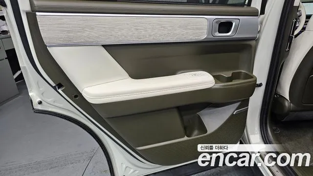 2024 Hyundai Santa Fe (MX5) Gasoline 2.5T 2WD Sold VIN KMHP581LGRU000414 – interior seats