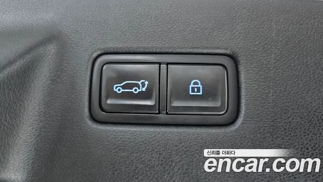 2024 Hyundai Santa Fe (MX5) Gasoline 2.5T 2WD Sold VIN KMHP581LGRU000631 – interior seats