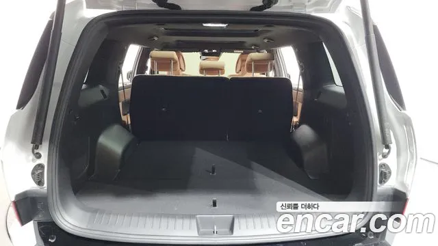 2024 Hyundai Santa Fe (MX5) Gasoline 2.5T 2WD Sold VIN KMHP581LGRU026955 – exterior detail 2024 Hyundai Santa Fe (MX5) Gasoline 2.5T 2WD Sold VIN KMHP581LGRU026955 – exterior detail