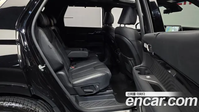 2023 Hyundai The New Palisade Diesel 2.2 4WD Sold VIN KMHR581ADPU633620 – trunk area