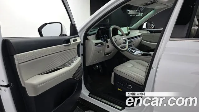 2023 Hyundai The New Palisade Gasoline 3.8 2WD Sold VIN KMHR581EBPU620492 – interior seats 2023 Hyundai The New Palisade Gasoline 3.8 2WD Sold VIN KMHR581EBPU620492 – interior seats