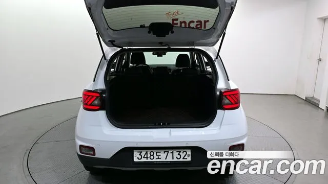 2020 Hyundai Venue 1.6 Modern Sold VIN KMHRB813ELU010096 – side profile 2020 Hyundai Venue 1.6 Modern Sold VIN KMHRB813ELU010096 – side profile