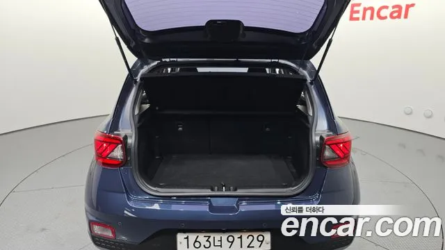 2020 Hyundai Venue 1.6 Modern Sold VIN KMHRB813ELU010282 – side profile 2020 Hyundai Venue 1.6 Modern Sold VIN KMHRB813ELU010282 – side profile