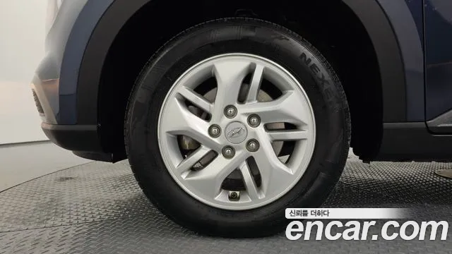 2020 Hyundai Venue 1.6 Modern Sold VIN KMHRB813ELU010282 – trunk area 2020 Hyundai Venue 1.6 Modern Sold VIN KMHRB813ELU010282 – trunk area