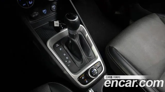 2020 Hyundai Venue 1.6 Modern Sold VIN KMHRB813ELU014014 – exterior detail