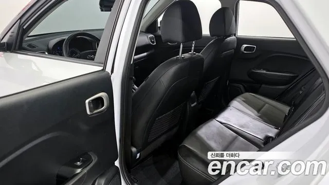 2020 Hyundai Venue 1.6 Modern Sold VIN KMHRB813ELU034469 – interior seats