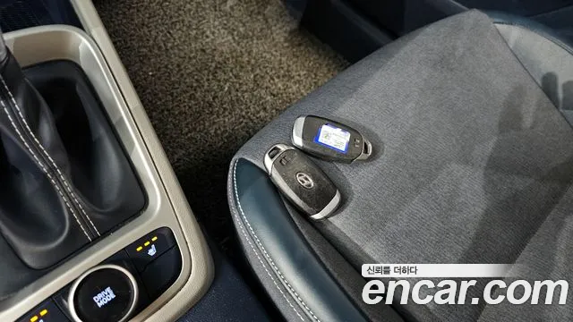 2020 Hyundai Venue 1.6 Modern Sold VIN KMHRB813ELU054947 – rear exterior